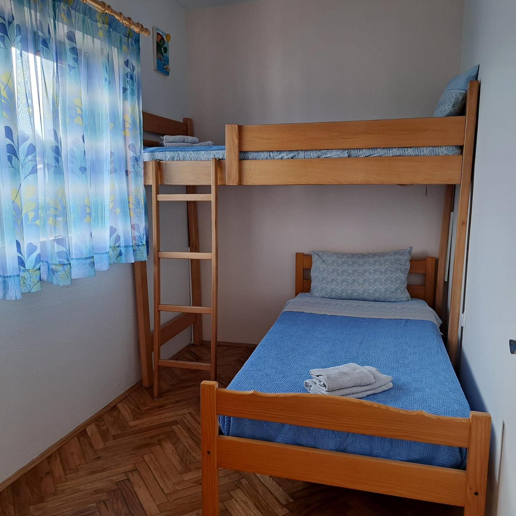 Apartments Sabina I Grapes Малинска Экстерьер фото